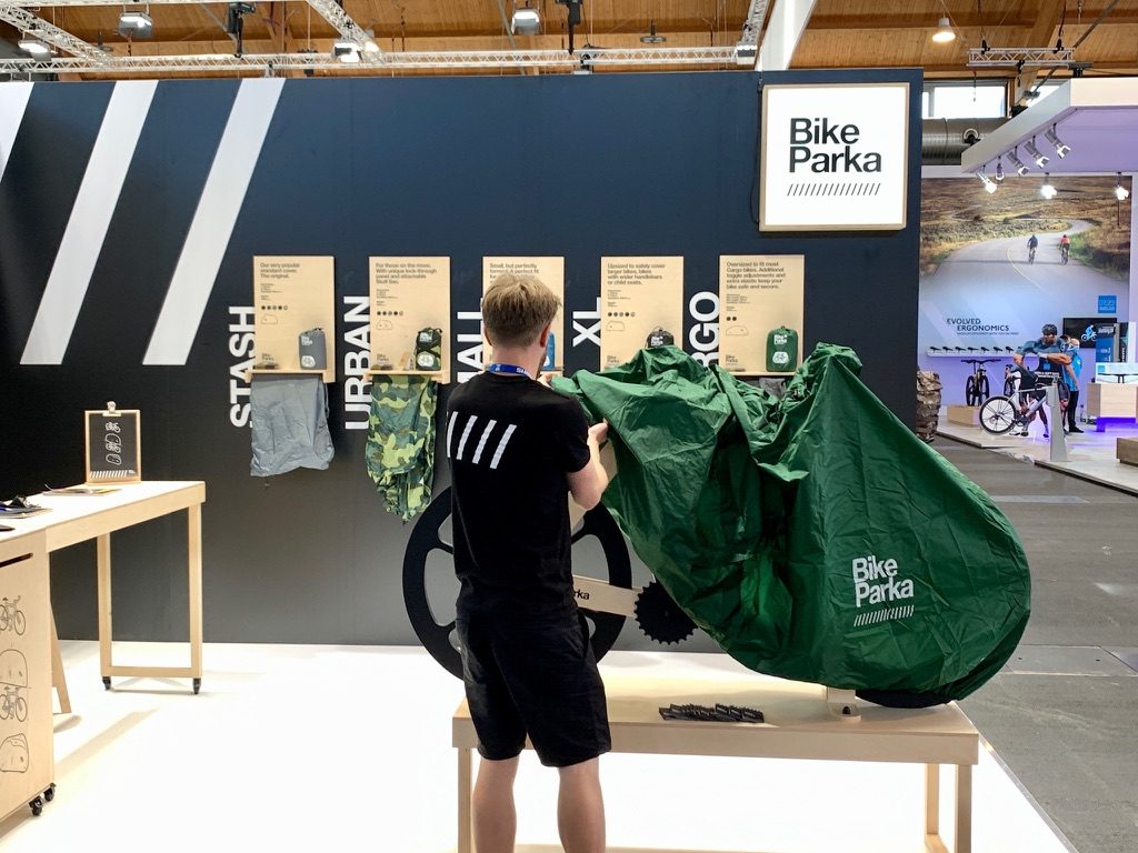Fitting demos all day on the giant wooden BikeParka.
